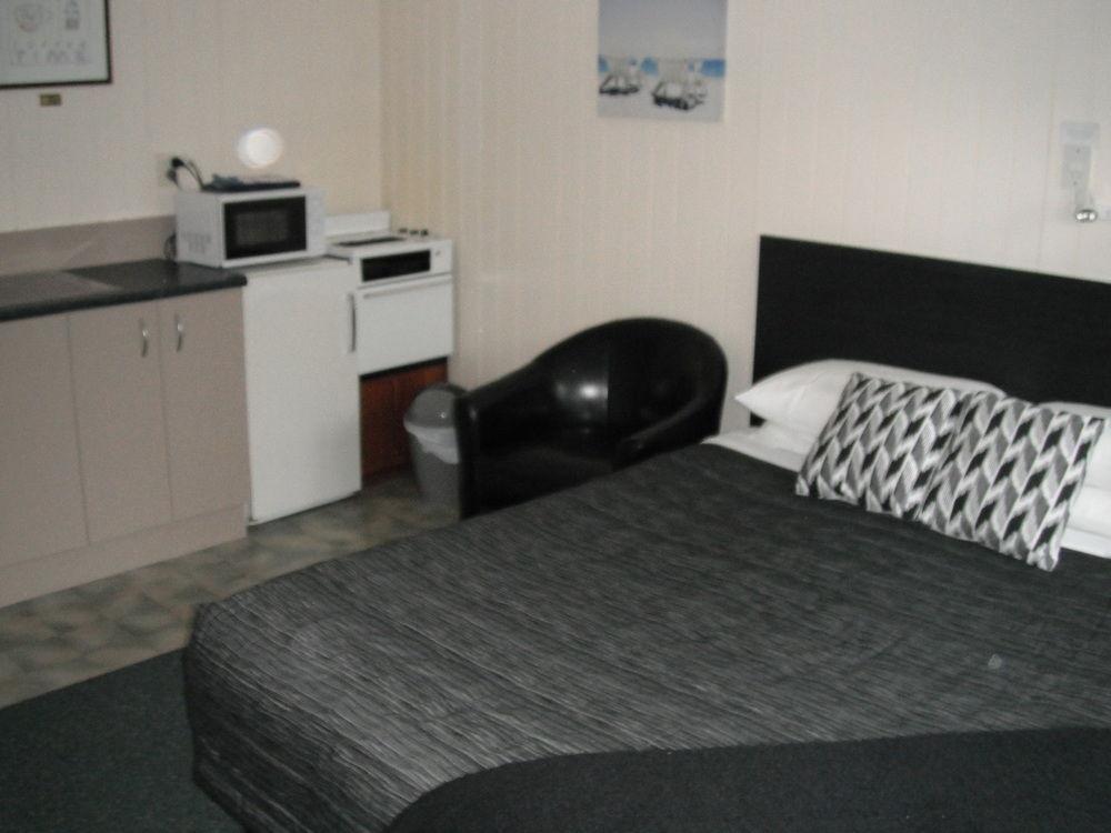 Central Gateway Motel Cromwell Buitenkant foto